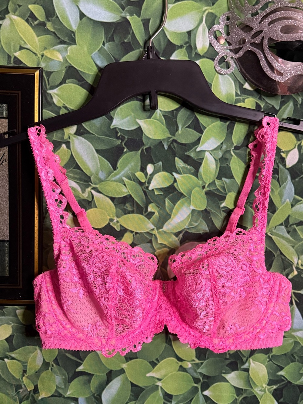 Victoria's secret pink lace bra